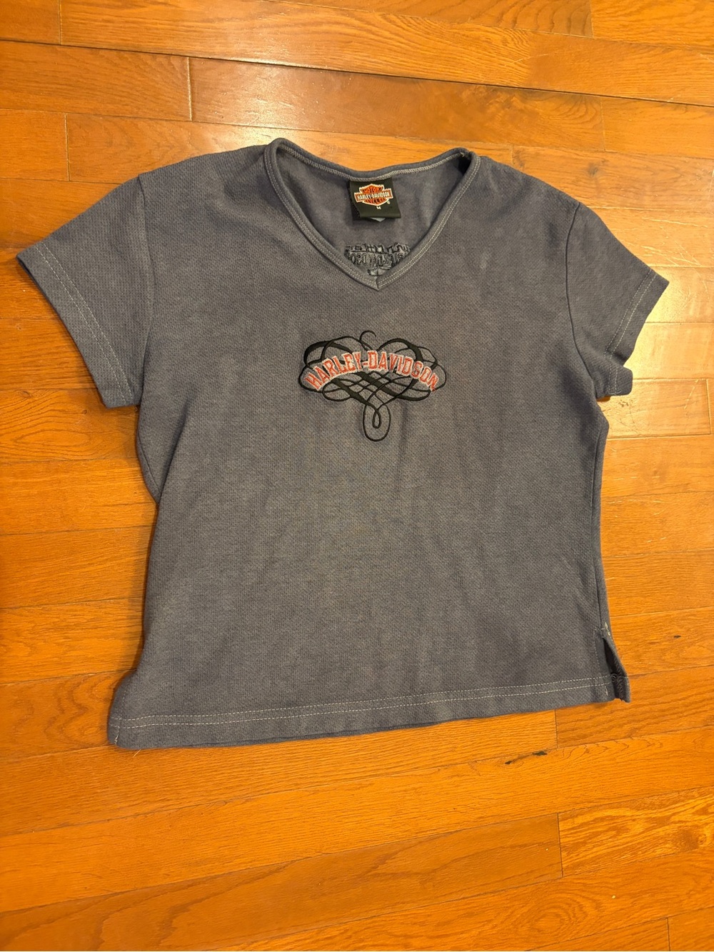 Harley-Davidson | V-Neck y2k Baby Tee in Faded Grey size M
